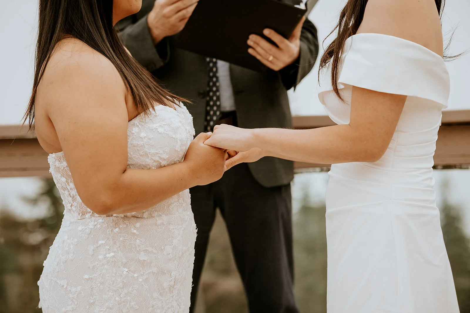difference between a wedding and an elopement ceremony