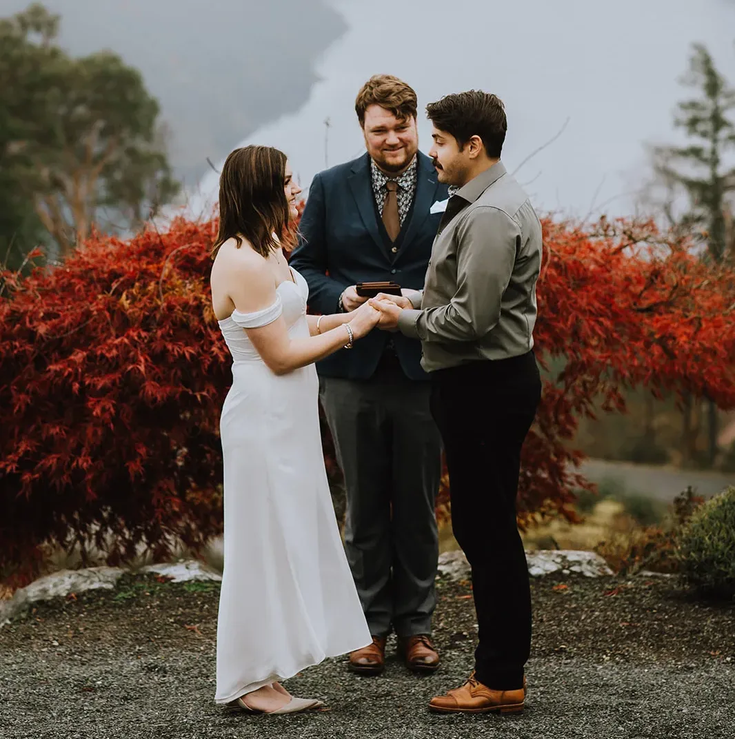 Officiant Jordan leading an elopement ceremony in Victoria, BC